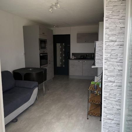 Bormes-Les-Mimosas - Appart 25M2 Avec Balcon - 4P Dış mekan fotoğraf
