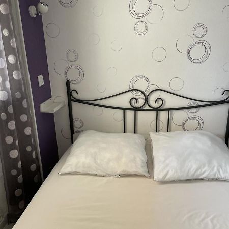 Bormes-Les-Mimosas - Appart 25M2 Avec Balcon - 4P Dış mekan fotoğraf