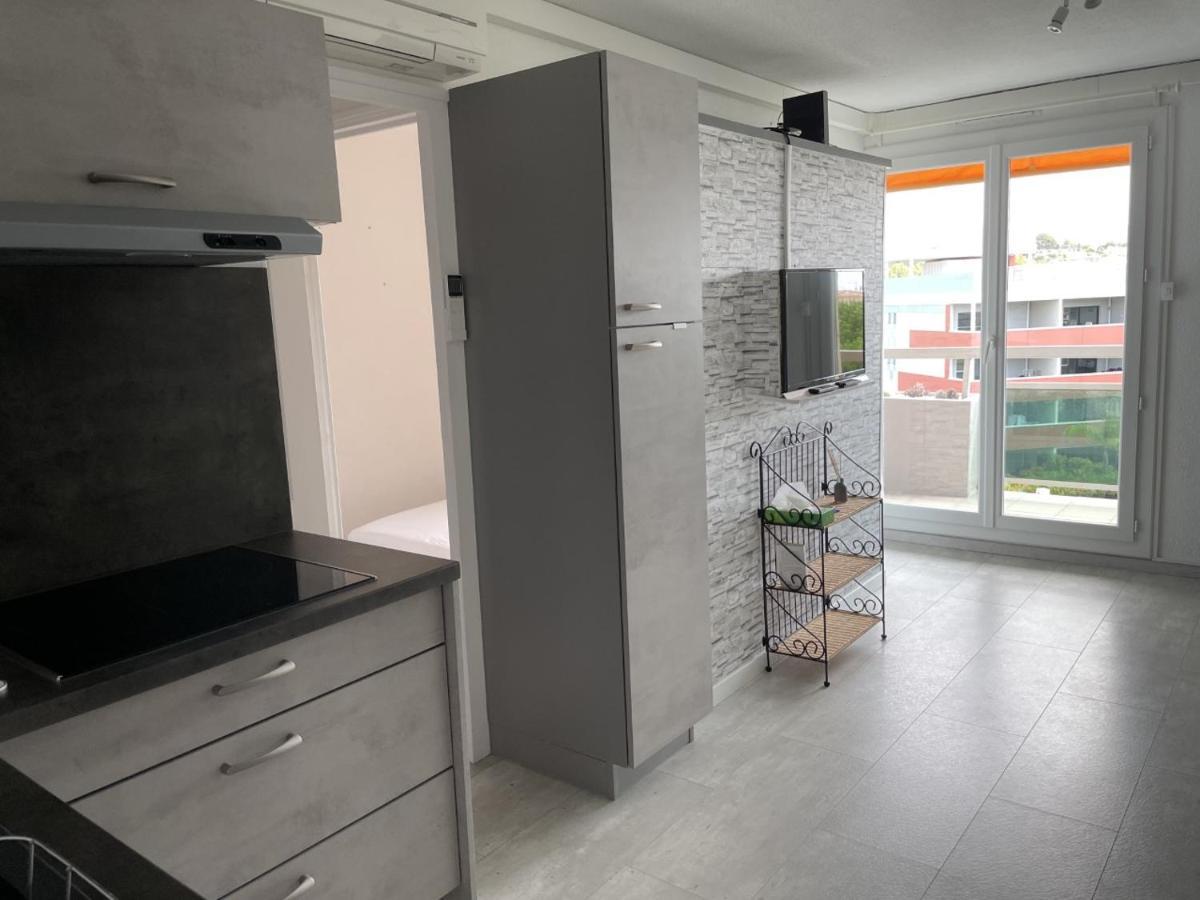 Bormes-Les-Mimosas - Appart 25M2 Avec Balcon - 4P Dış mekan fotoğraf